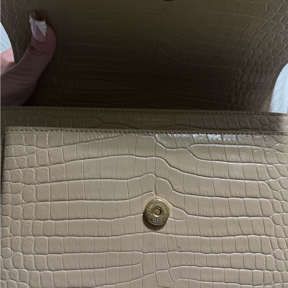 Yves Saint Laurent Tan Croc-Embossed Crossbody with Gold Chain - Picture 2 of 4